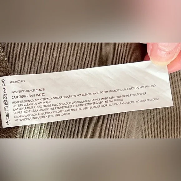 Motion Women’s Olive Waterfall Jacket - Picture 3 of 3